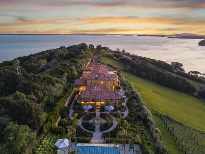 211 Te Whau Drive, Waiheke Island