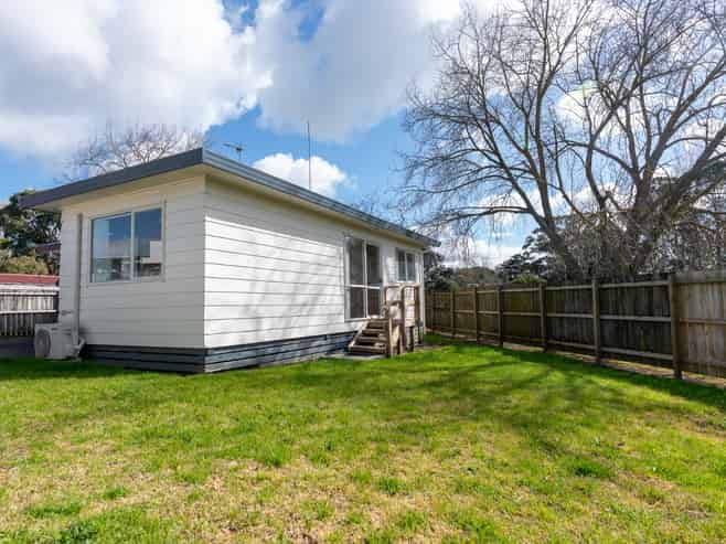 2/19 Velvet Crescent, Otara