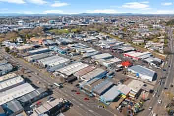 Tenanted Investment in Tightly Held Precinct 