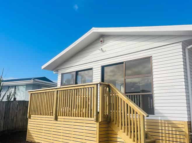 13 Chatsworth Crescent, Pakuranga Heights