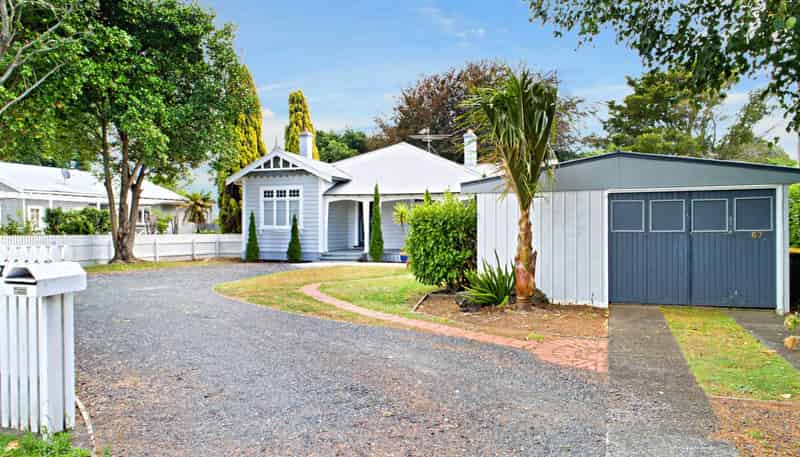 67 Beach Road, Pahurehure