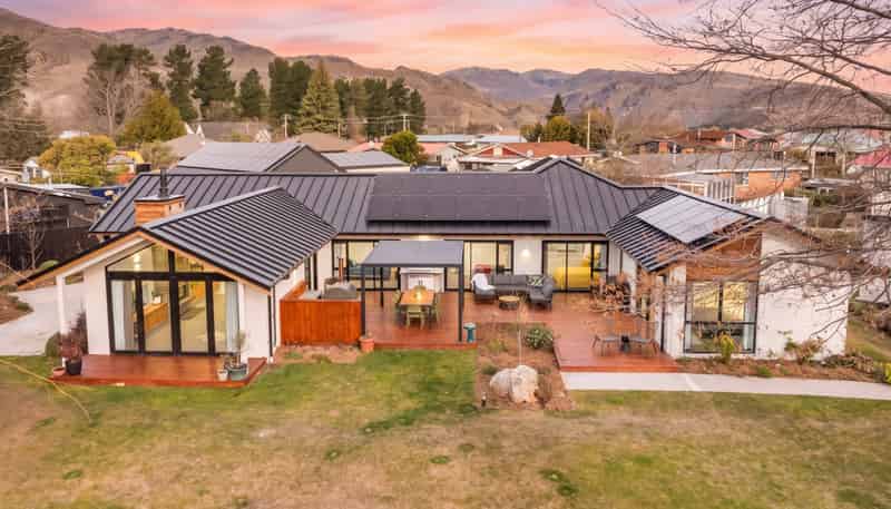 60 Neplusultra Street, Cromwell