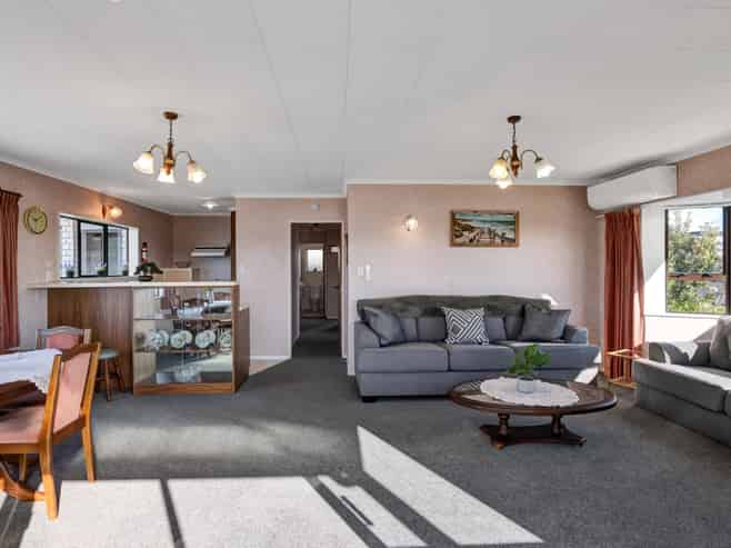 1/17 Roy Terrace, Moturoa