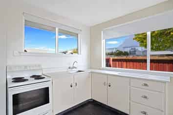 1/374 Pages Road, Aranui