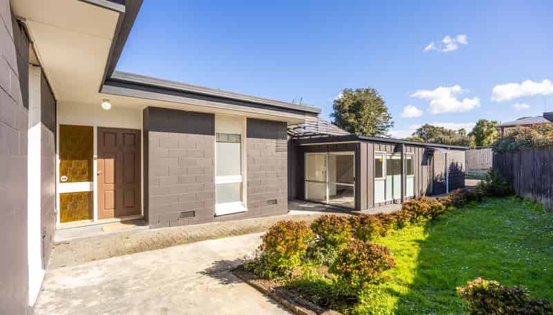 25 Meadway, Sunnyhills