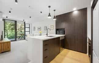 107/8 Kingsland Terrace, Kingsland