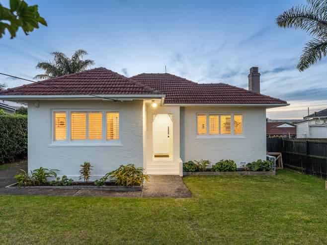 79 Astley Avenue, New Lynn