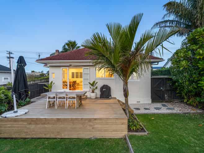 79 Astley Avenue, New Lynn