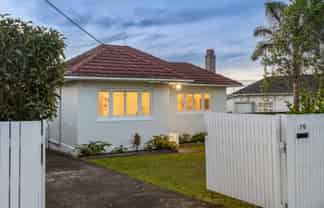 79 Astley Avenue, New Lynn