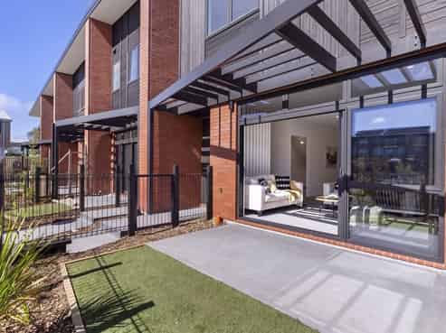 38 Alamein Terrace, Mount Albert