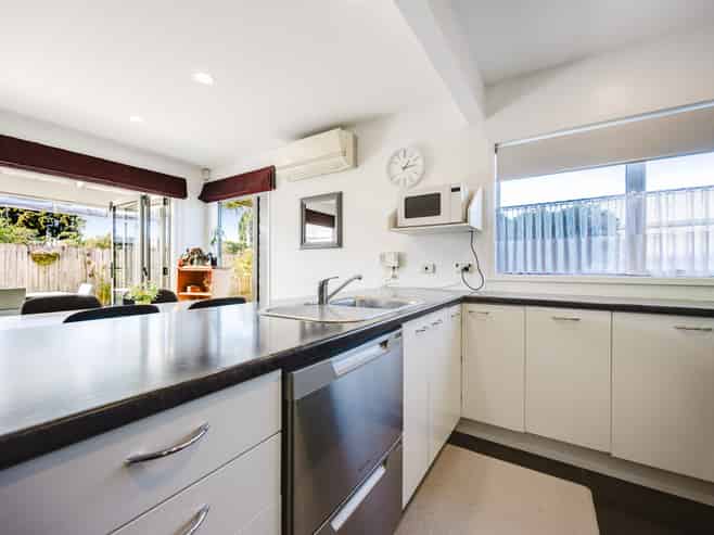 4/103 Swanson Road, Henderson