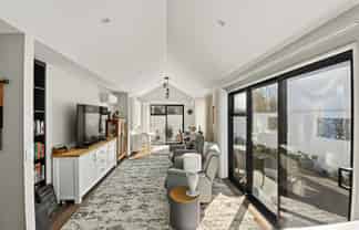 4 Founders Lane, Yaldhurst