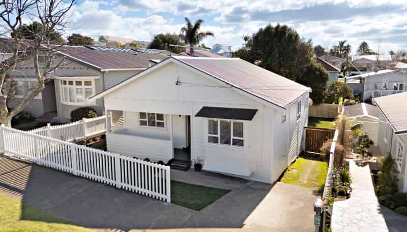 42 Warwick Avenue, Westmere
