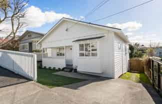 42 Warwick Avenue, Westmere