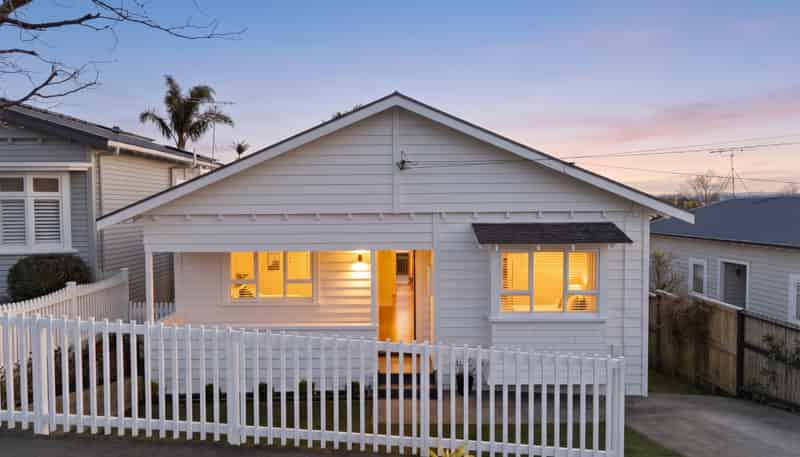 42 Warwick Avenue, Westmere