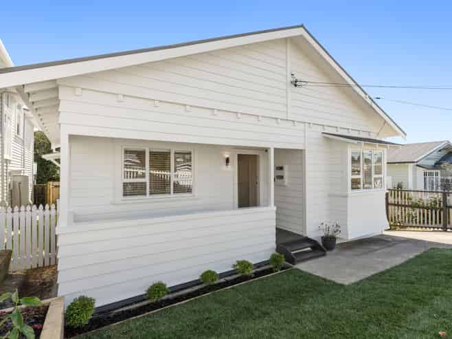 42 Warwick Avenue, Westmere