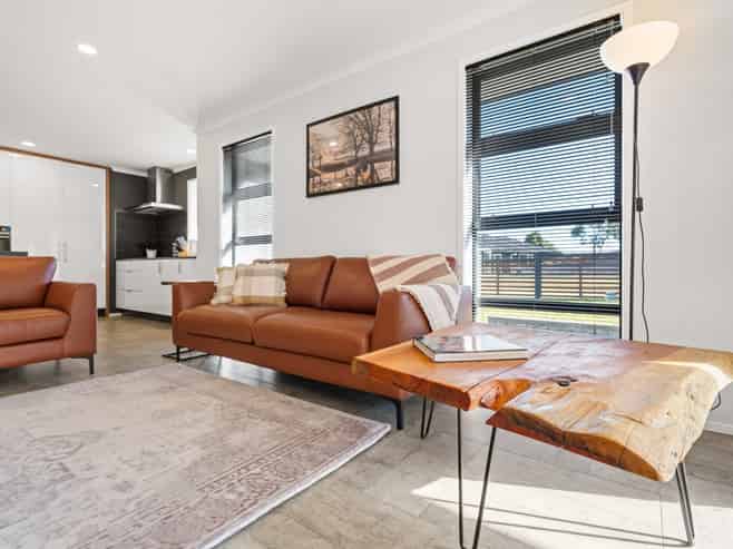 16 Stace Hopper Drive, One Tree Point