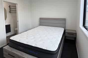 97b Aurora Terrace (Room 2) , Hillcrest