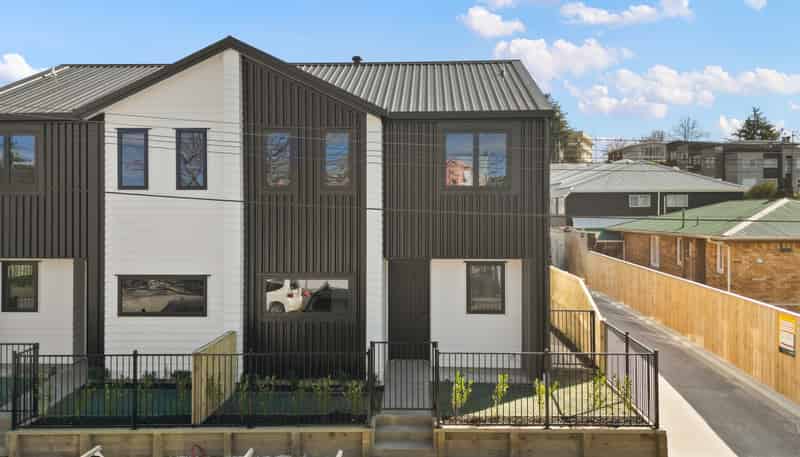 97b Aurora Terrace (Room 2) , Hillcrest