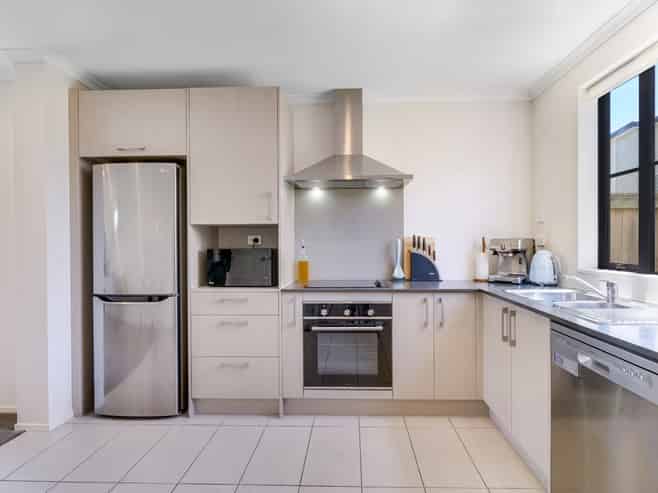 7 Saddleback Crescent, Papakura
