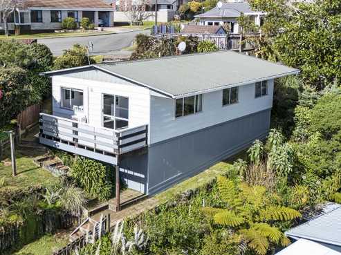 5b Jensen Place, Frankleigh Park