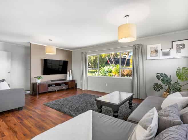 43 Redwood Drive, Massey