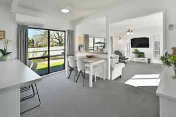 505 Poplar Place, Akina