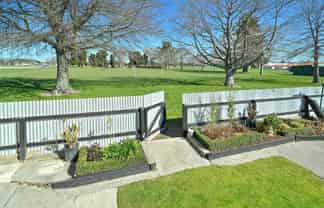 505 Poplar Place, Akina