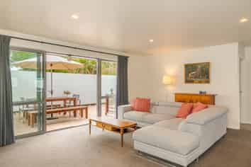 51B Romilly Street, Westport