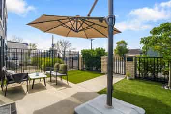 8 Patariki Way, Beach Haven