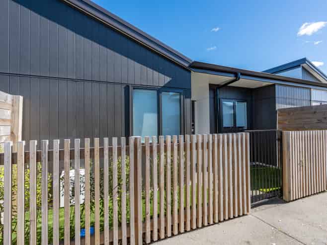 14/425 Dey Street, Hamilton East