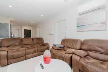 14/425 Dey Street, Hamilton East