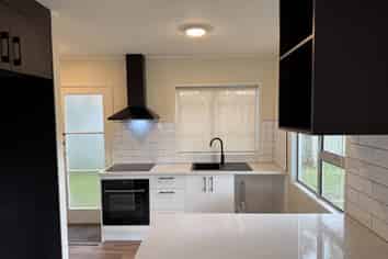 11A Jonathan Place, Sunnynook