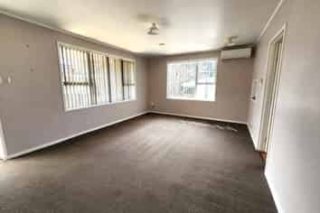191 Don Buck Road , Massey