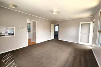 191 Don Buck Road , Massey