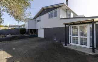 144 Pembroke Street, Westown