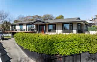 73 James Cook Street, Havelock North
