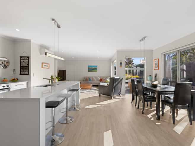 60 Iris Taylor Avenue, West Melton