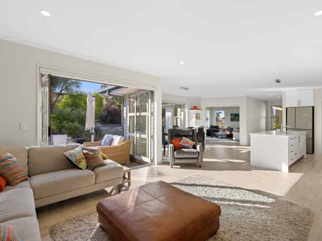 60 Iris Taylor Avenue, West Melton