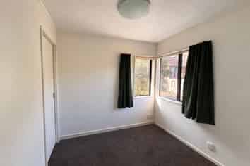 2/7 Sheridan Terrace, Johnsonville