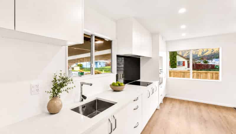 1 Weymouth Grove, Wainuiomata