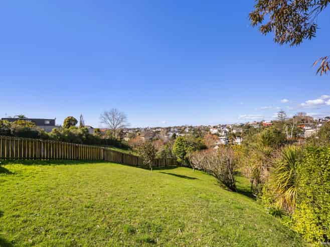 23 Te Arawa Street, Orakei