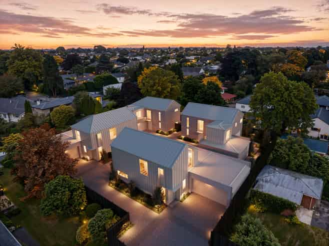 1 & 2/10 Woodford Terrace, Fendalton