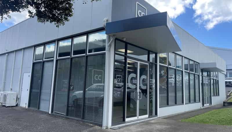  51C Barrys Point Road, Takapuna
