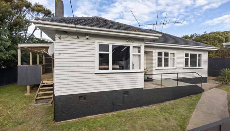 40 Middleton Road, Johnsonville