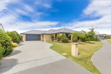 76 Shadbolt Lane, Rolleston