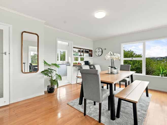 1/497 Beach Road, Murrays Bay