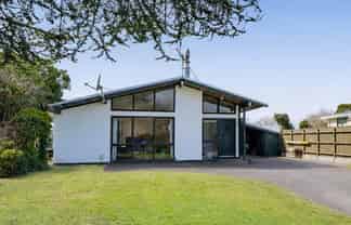 60 Cressida Avenue, Stratford