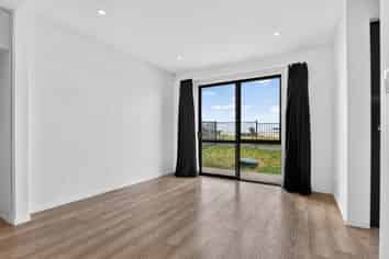 16 Toia Lane, Millwater