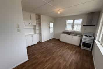 Manawatu / Whanganui - Address withheld